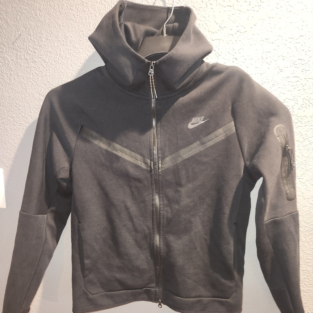 NIKE TRAK SUITE  2 PCS Tech Fleece Taped